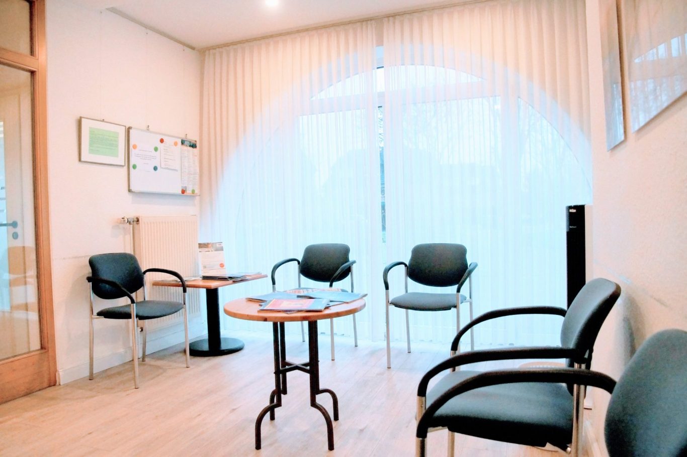 Freundlicher Wartebereich